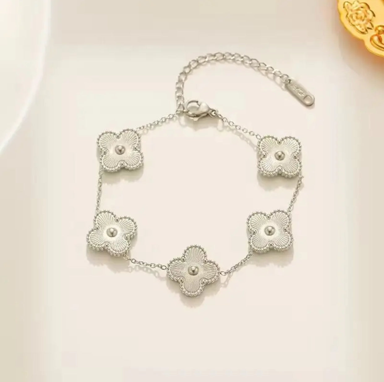 Van "Clee" Clover Bracelets