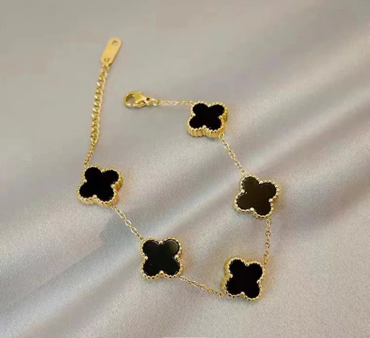 Van "Clee" Clover Bracelets